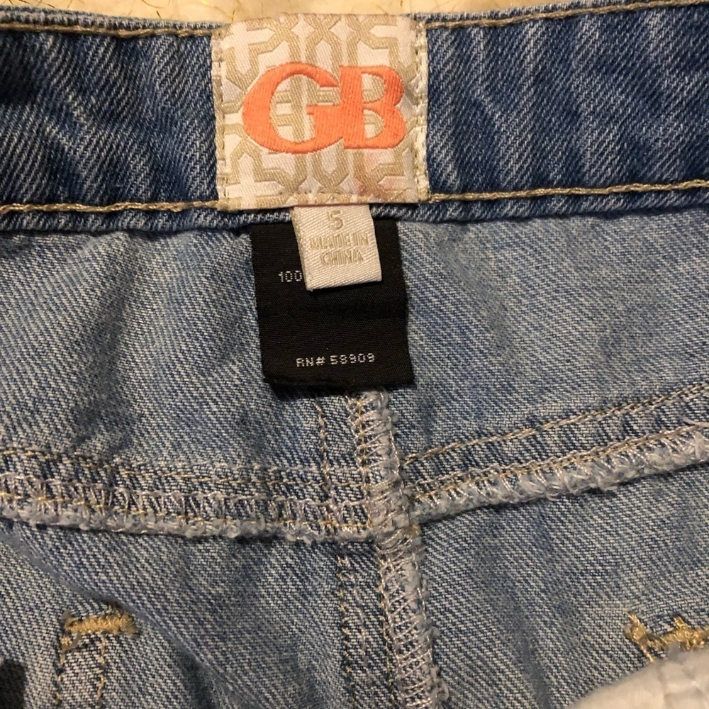 ⭐️ 3 For $15 GB Denim Distressed Skirt - Picture 3 of 3